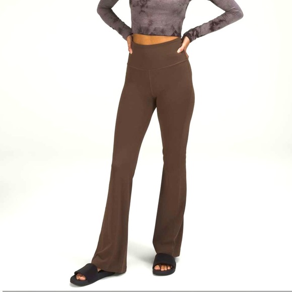 Lululemon Groove Super-High-Rise Flared pant *Nulu - java - Picture 1 of 8